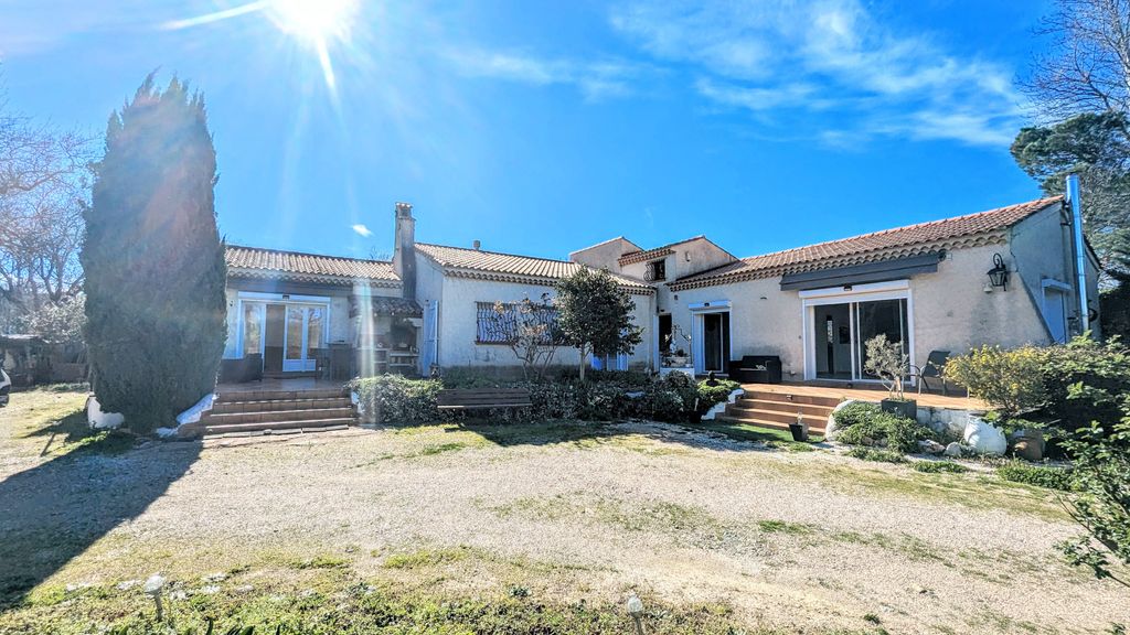 Achat maison à vendre 4 chambres 170 m² - Roquebrune-sur-Argens