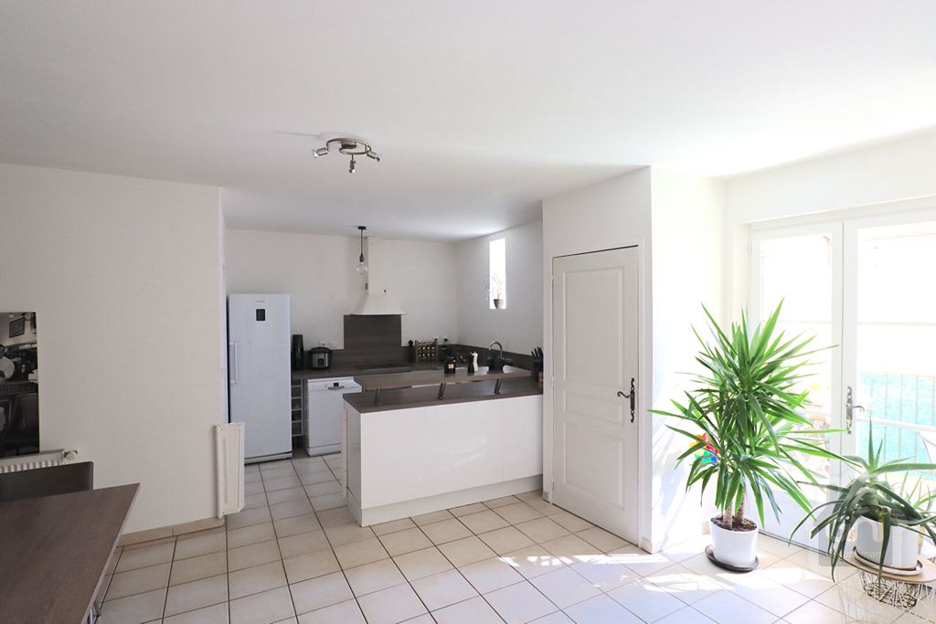 Achat appartement à vendre 4 pièces 100 m² - L'Isle-sur-la-Sorgue