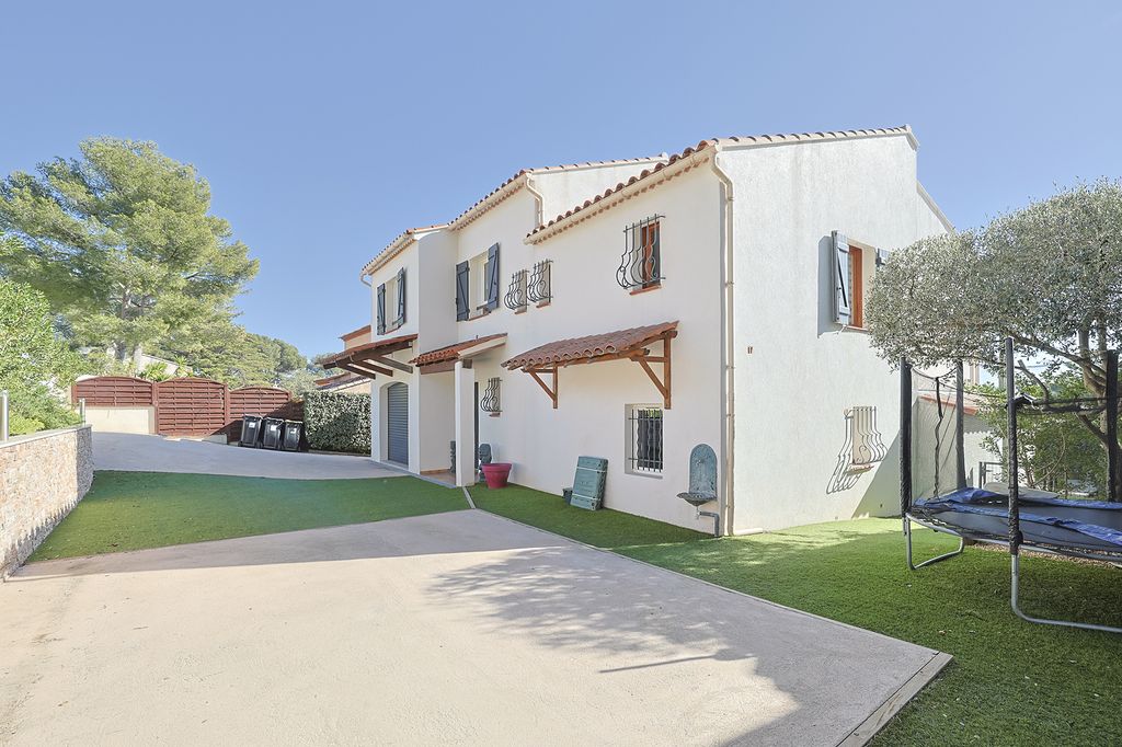 Achat maison à vendre 5 chambres 155 m² - La Valette-du-Var