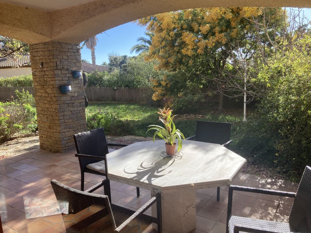 Achat appartement à vendre 4 pièces 101 m² - Sanary-sur-Mer