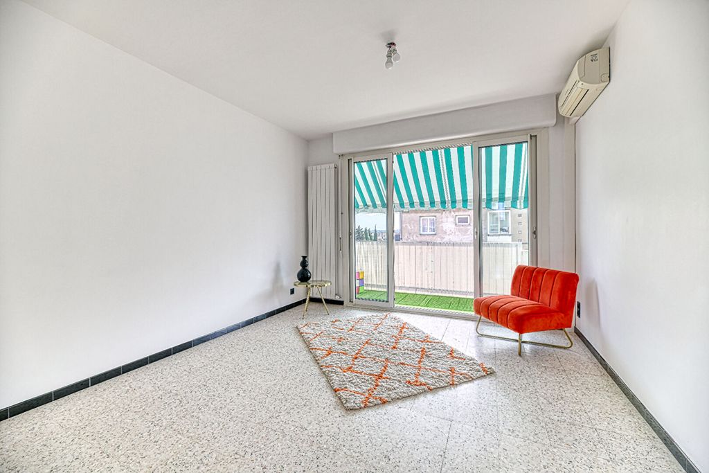 Achat appartement à vendre 4 pièces 65 m² - Nîmes