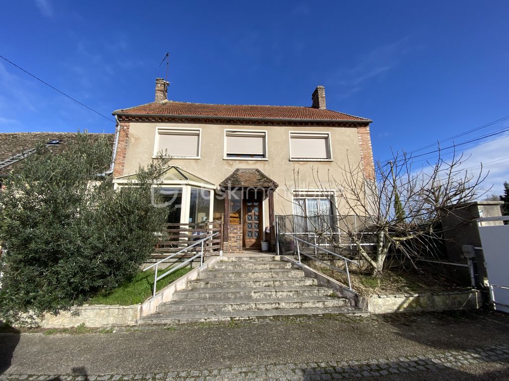 Achat maison à vendre 4 chambres 144 m² - Villeneuve-les-Bordes