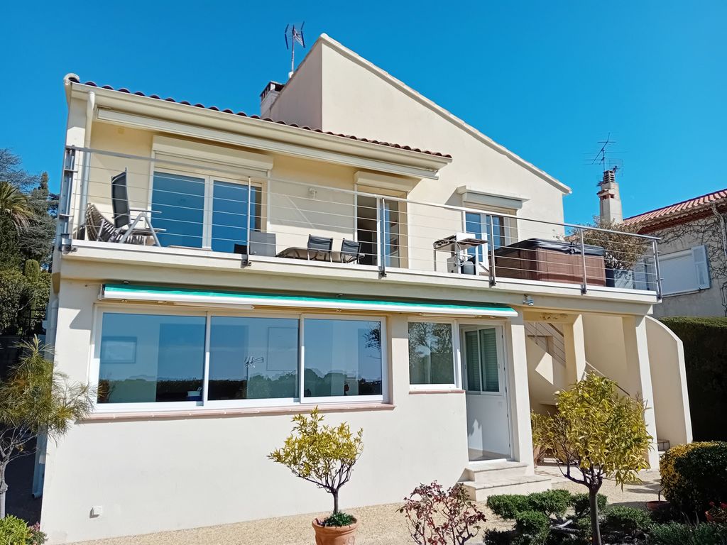 Achat maison à vendre 4 chambres 173 m² - Saint-Raphaël