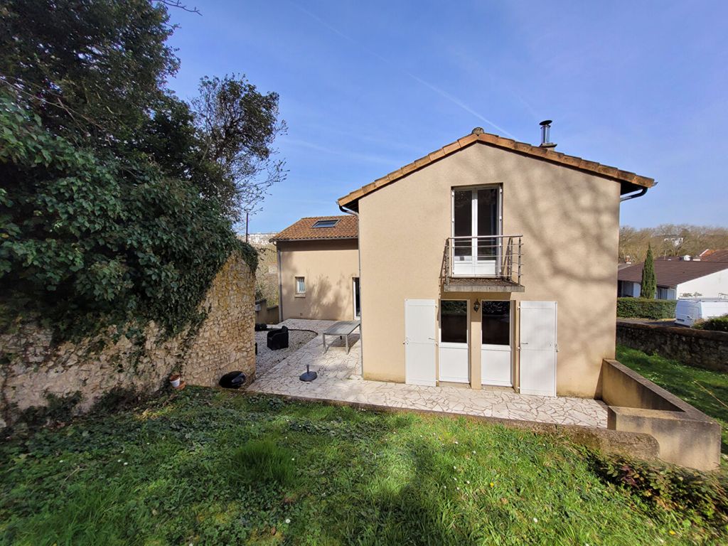 Achat maison à vendre 6 chambres 210 m² - Poitiers