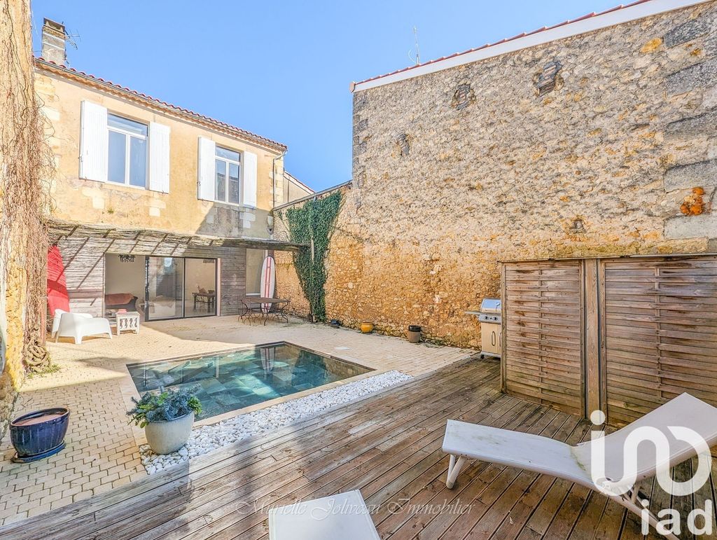 Achat maison à vendre 5 chambres 174 m² - Castelnau-de-Médoc