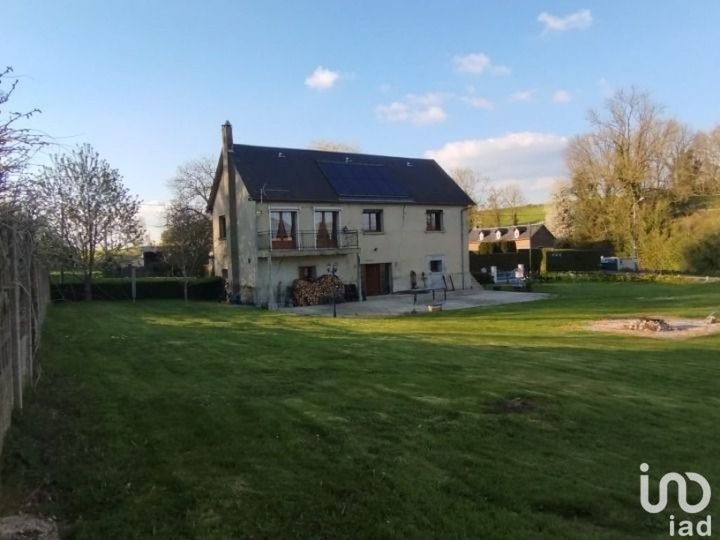 Achat maison à vendre 3 chambres 169 m² - Crèvecœur-le-Grand