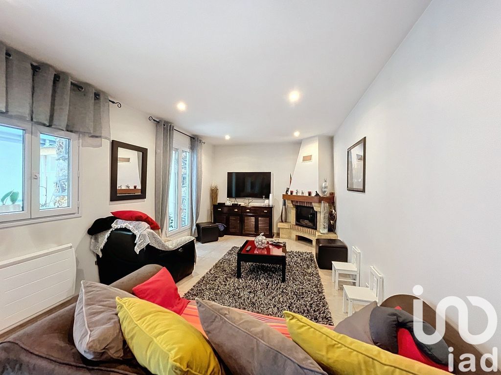 Achat maison à vendre 3 chambres 139 m² - Ivry-sur-Seine