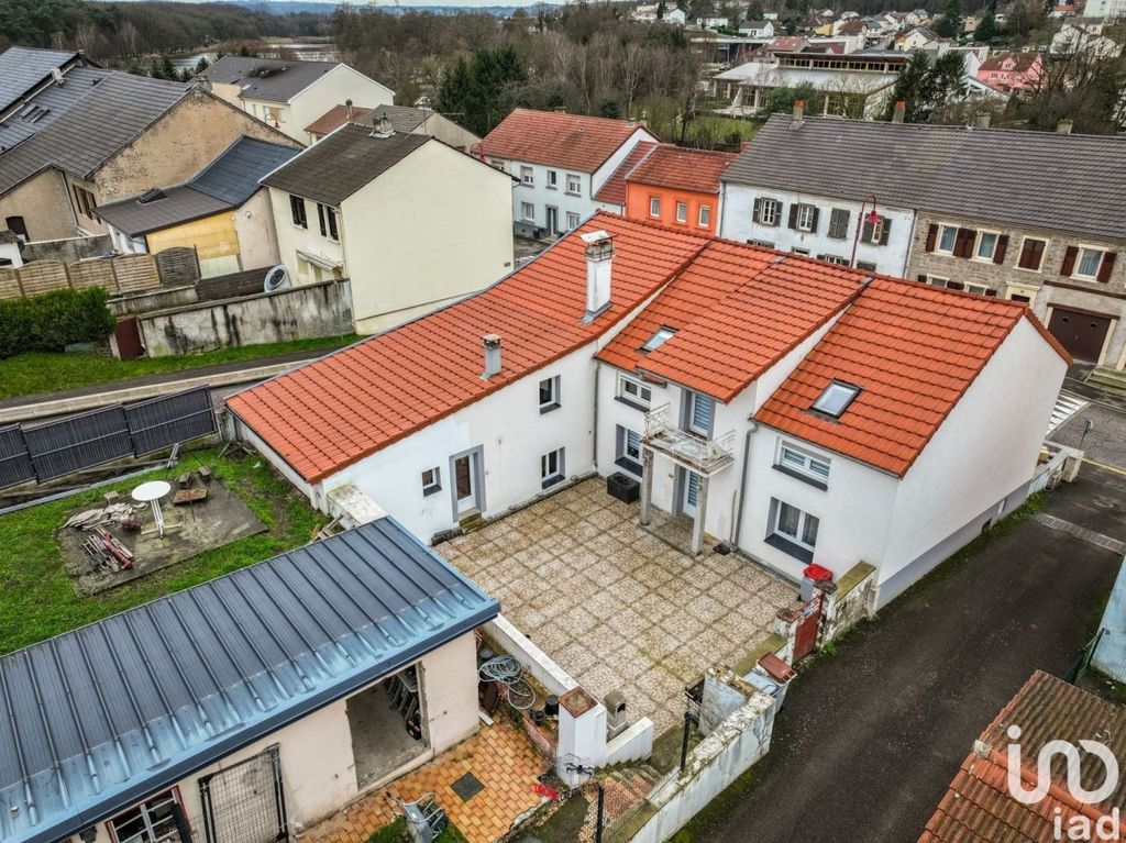 Achat maison à vendre 4 chambres 240 m² - Creutzwald