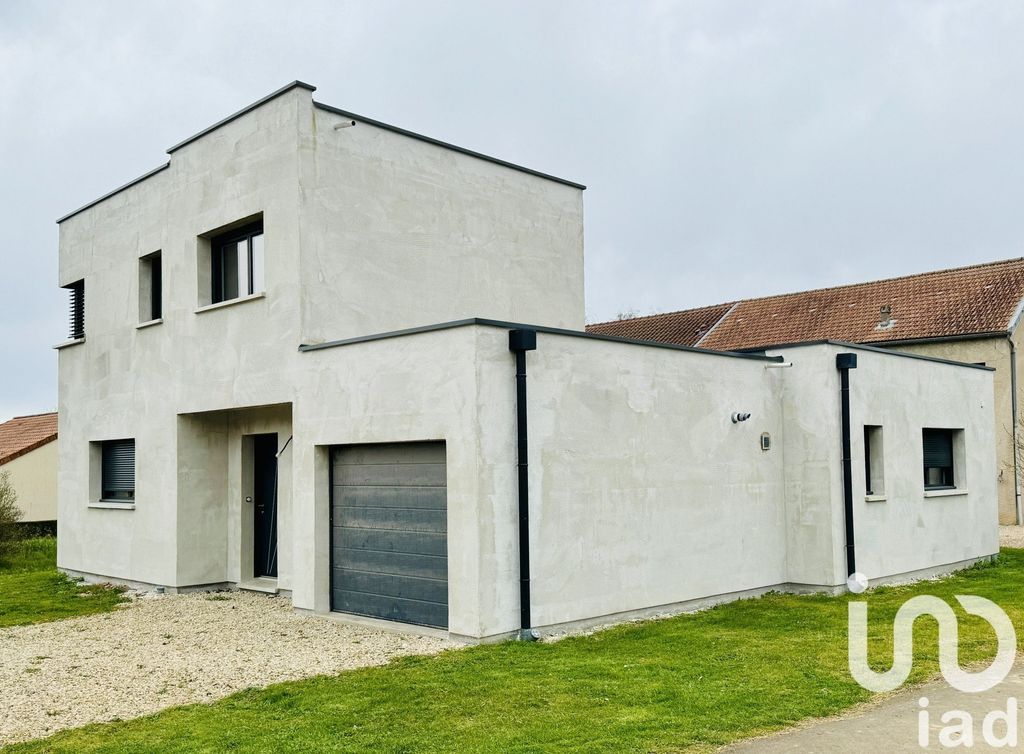 Achat maison à vendre 3 chambres 108 m² - Sillegny