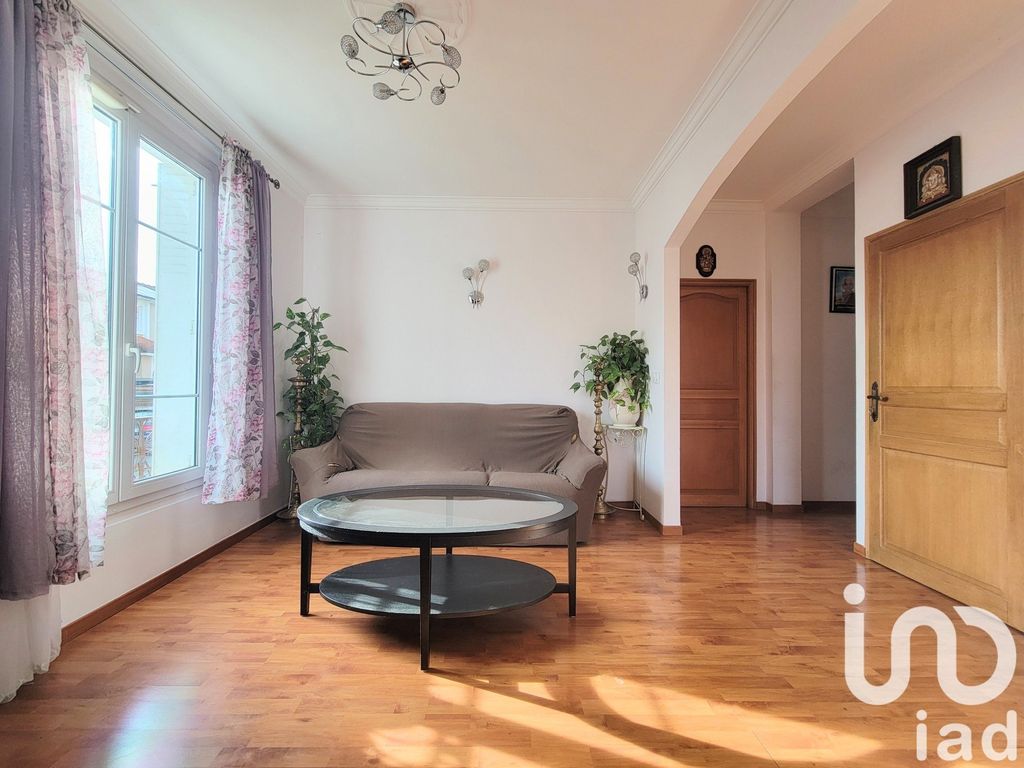 Achat maison à vendre 3 chambres 94 m² - Villeneuve-le-Roi