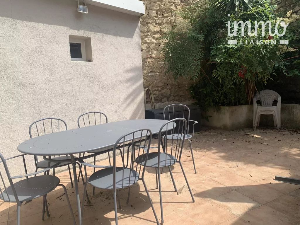 Achat appartement à vendre 4 pièces 88 m² - Nîmes