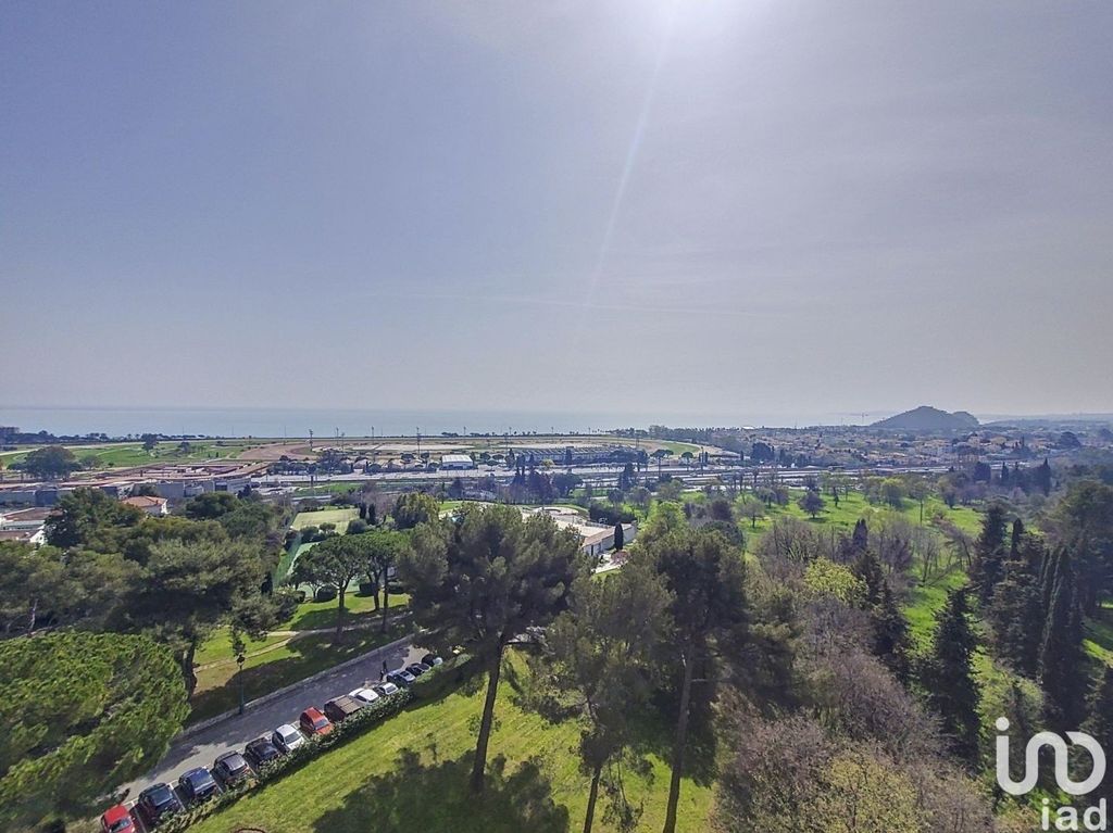 Achat appartement à vendre 4 pièces 92 m² - Cagnes-sur-Mer