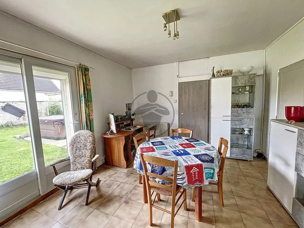 Achat maison à vendre 2 chambres 86 m² - Bellenglise