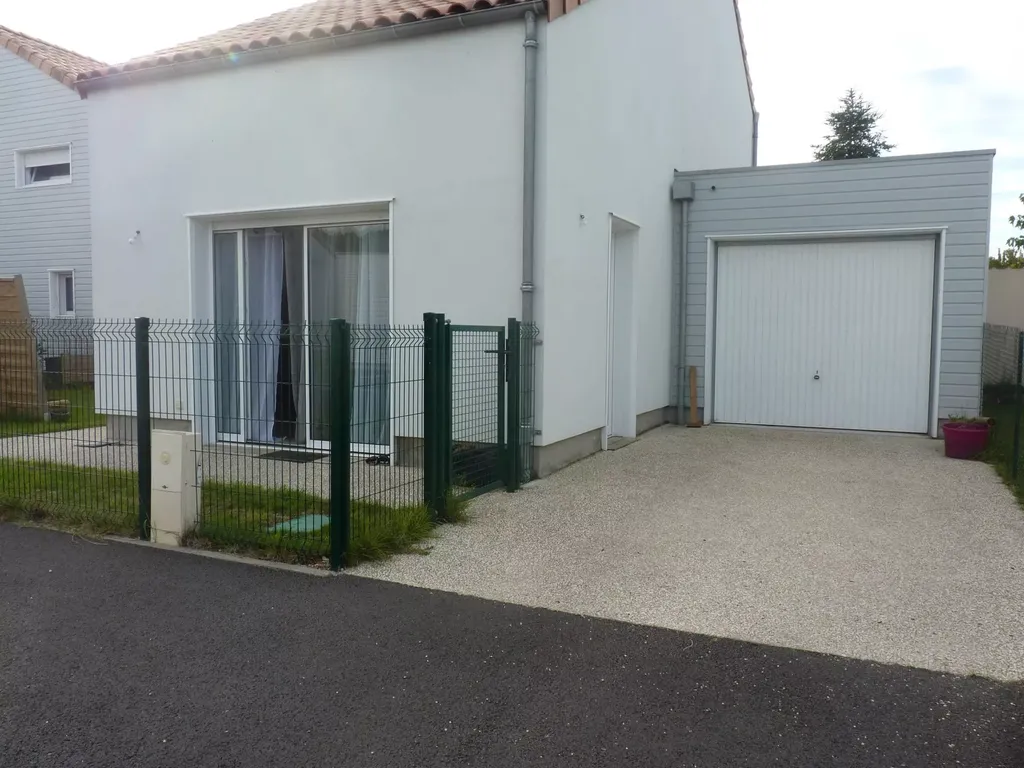 Achat maison à vendre 2 chambres 63 m² - Les Mathes