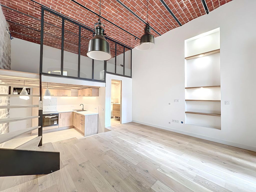 Achat loft à vendre 2 pièces 44 m² - Suresnes