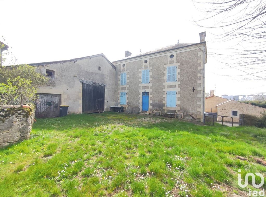 Achat maison à vendre 4 chambres 129 m² - Civaux