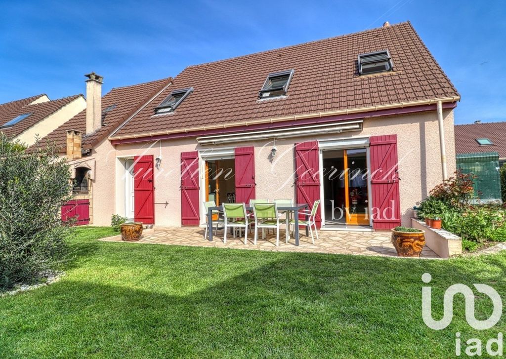 Achat maison à vendre 4 chambres 118 m² - Fontenay-en-Parisis