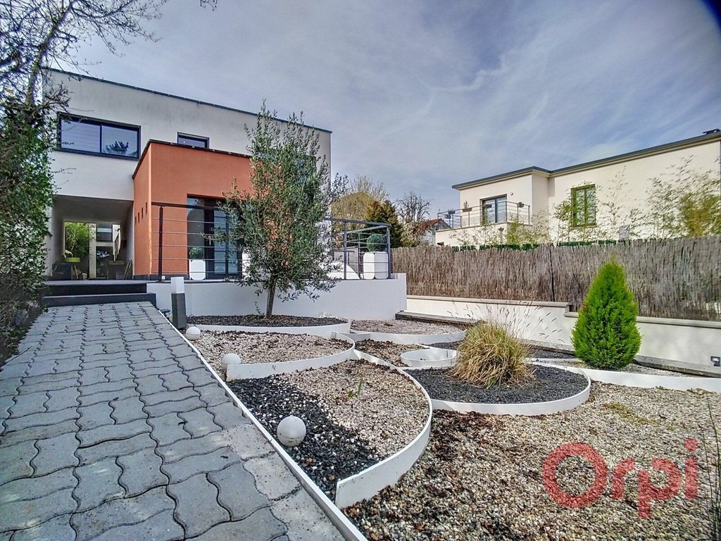 Achat maison à vendre 5 chambres 258 m² - Verrières-le-Buisson