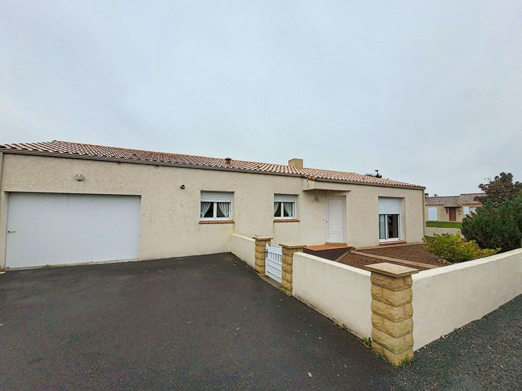 Achat maison à vendre 2 chambres 97 m² - Saint-Christophe-du-Ligneron