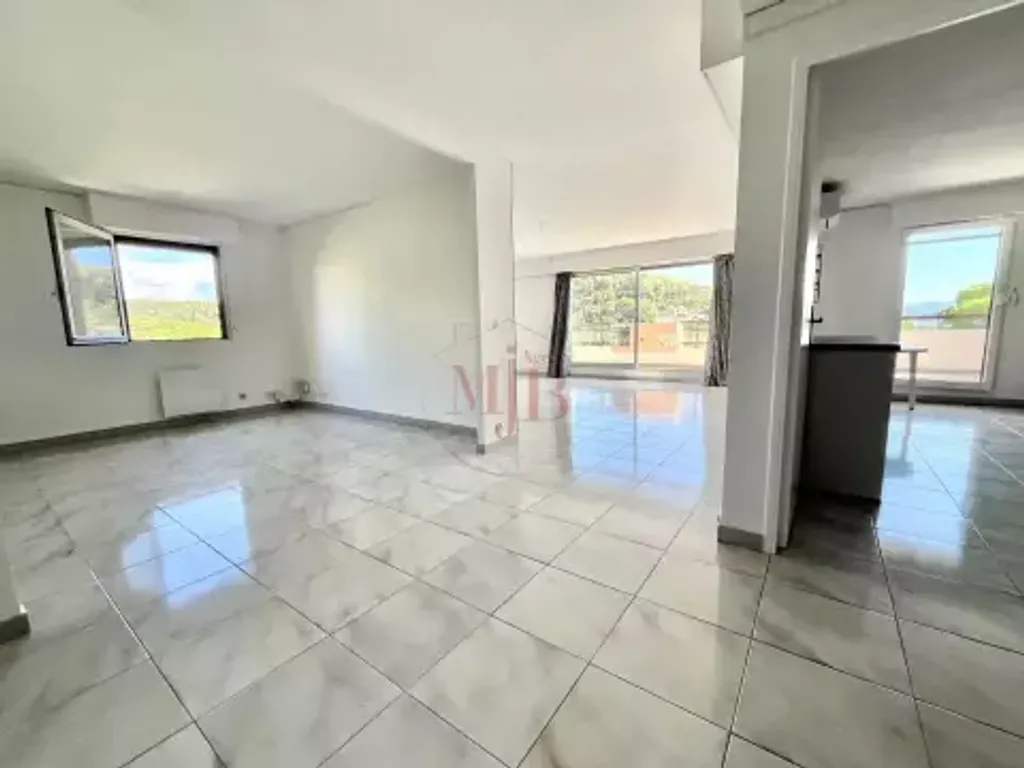 Achat appartement à vendre 5 pièces 125 m² - Aix-en-Provence