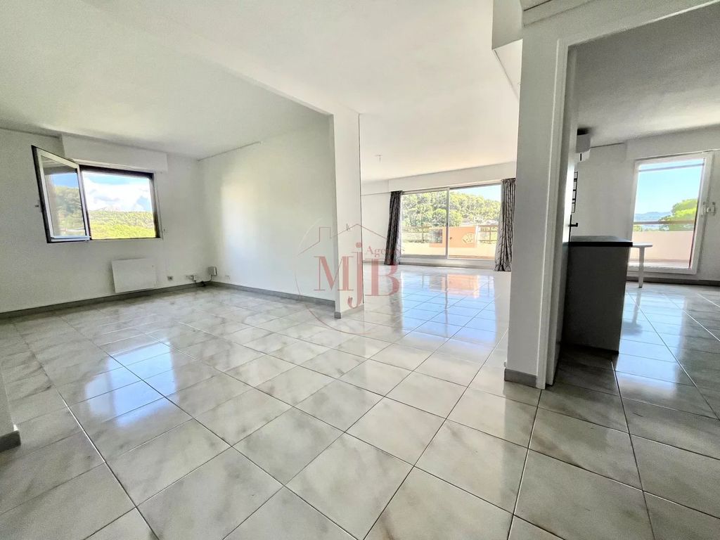 Achat appartement à vendre 5 pièces 125 m² - Aix-en-Provence