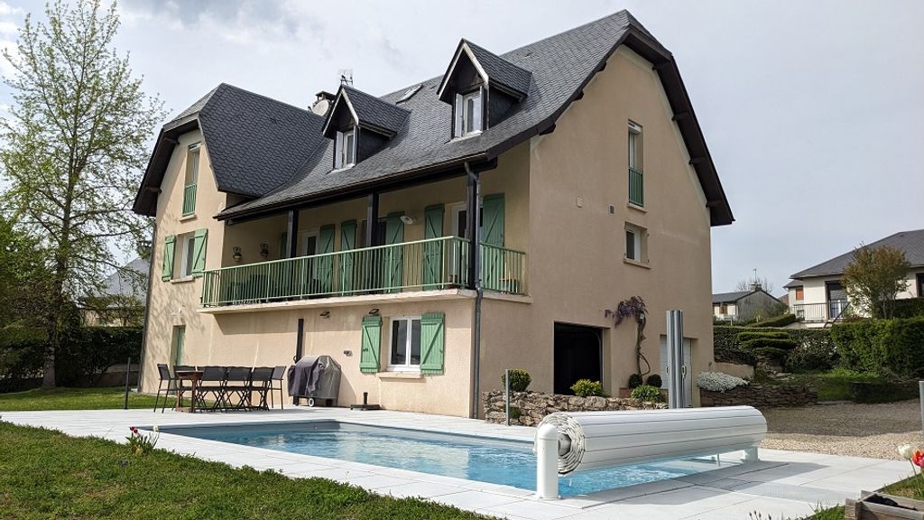 Achat maison à vendre 6 chambres 187 m² - Luc-la-Primaube