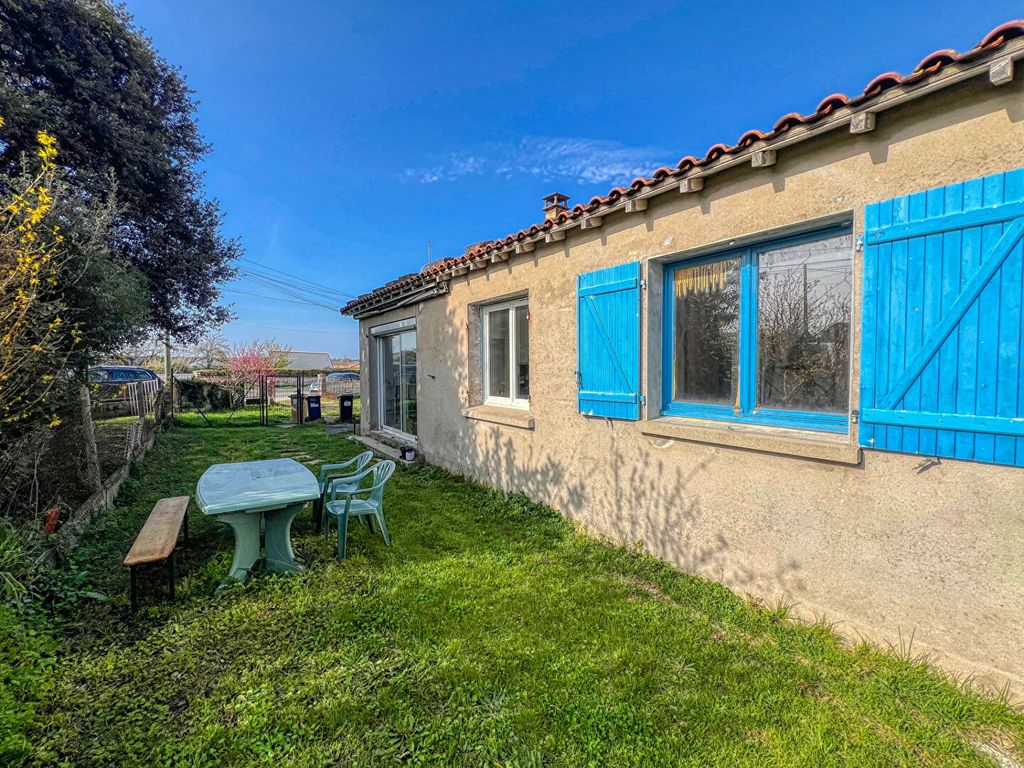 Achat maison à vendre 2 chambres 70 m² - Meschers-sur-Gironde