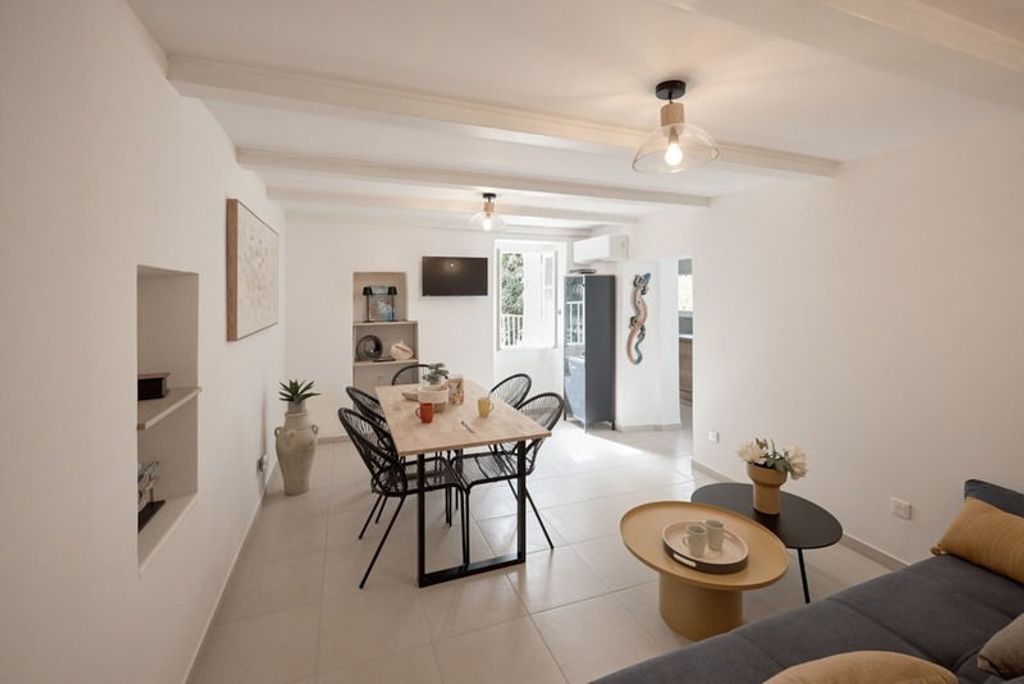 Achat maison à vendre 3 chambres 110 m² - Belvédère-Campomoro
