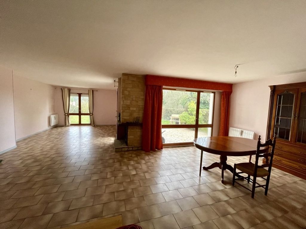 Achat maison à vendre 6 chambres 166 m² - Montlignon