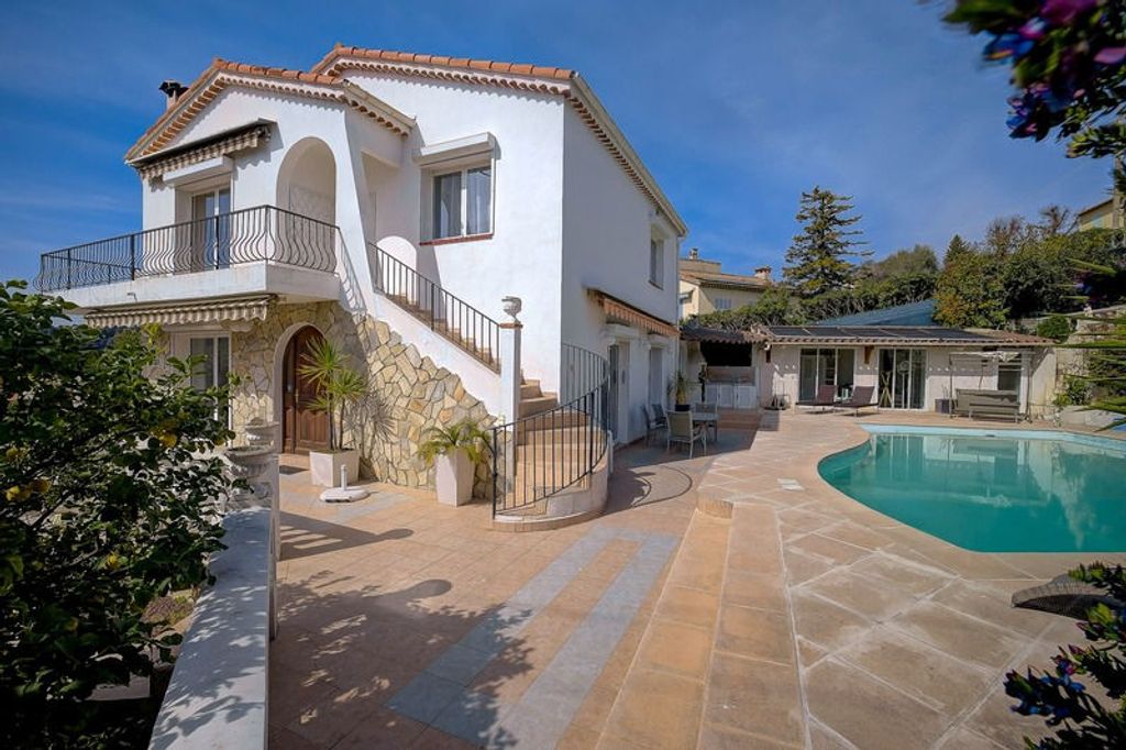 Achat maison à vendre 4 chambres 148 m² - Cagnes-sur-Mer