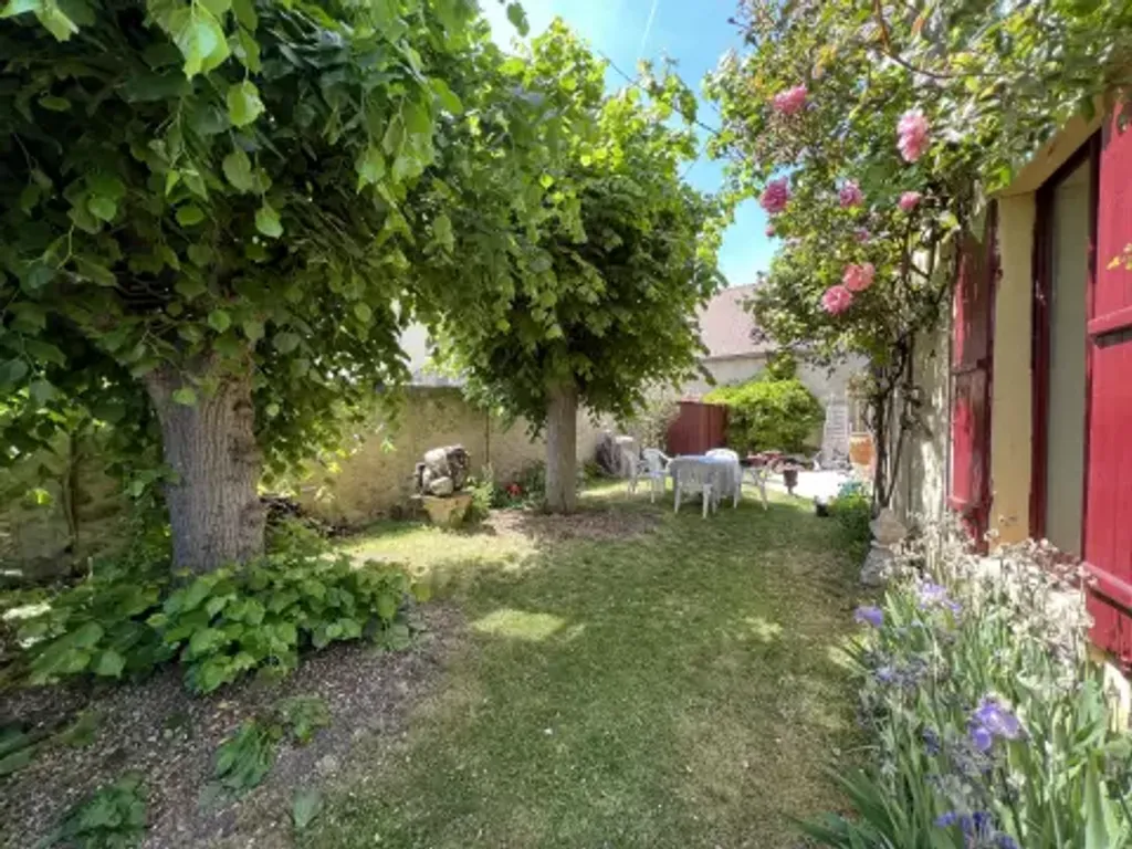 Achat maison à vendre 5 chambres 233 m² - Montfort-l'Amaury