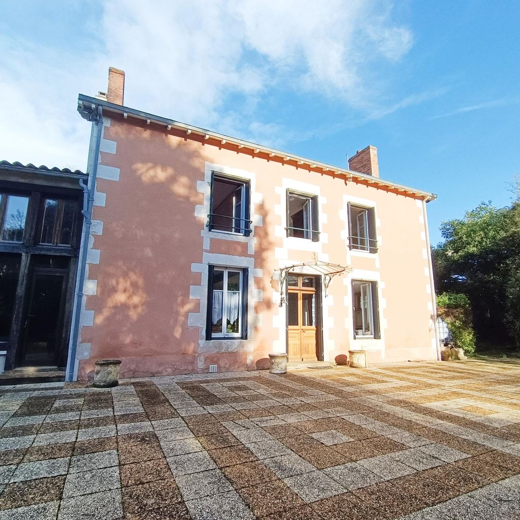 Achat maison à vendre 5 chambres 245 m² - Lhommaizé