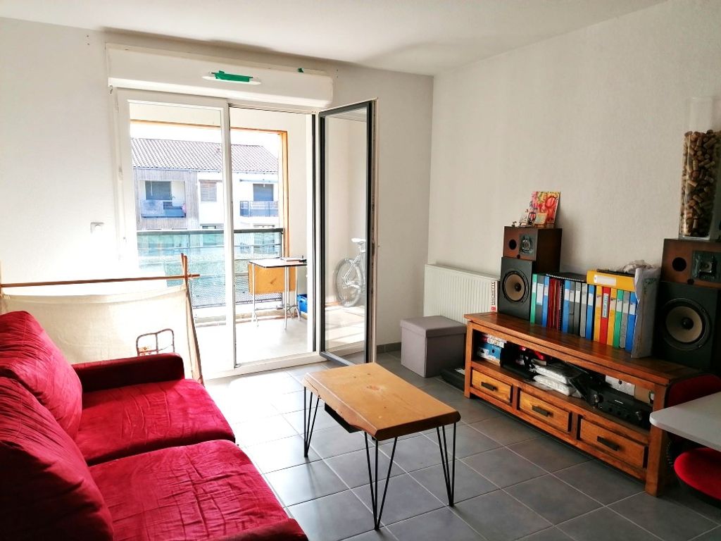 Achat appartement à vendre 2 pièces 39 m² - Saint-Geniès-Bellevue