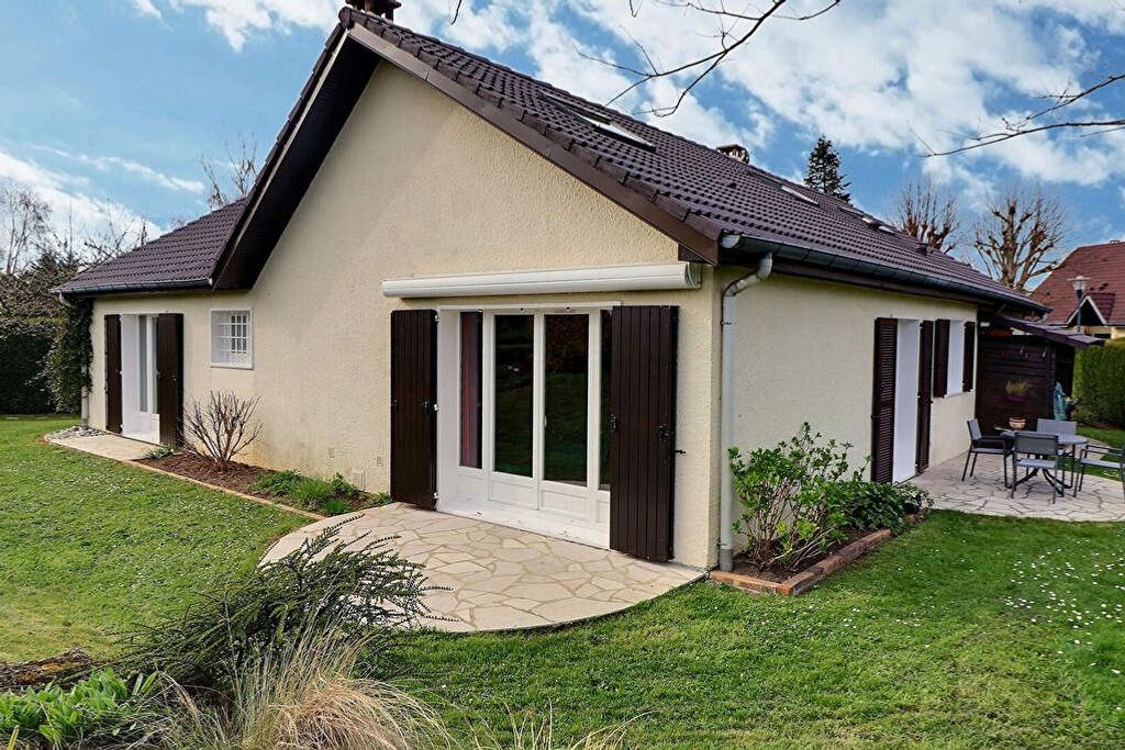 Achat maison à vendre 5 chambres 137 m² - Bures-sur-Yvette
