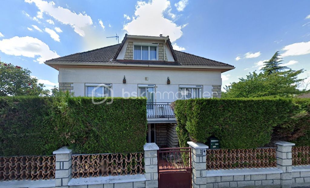 Achat maison à vendre 5 chambres 150 m² - Conflans-Sainte-Honorine