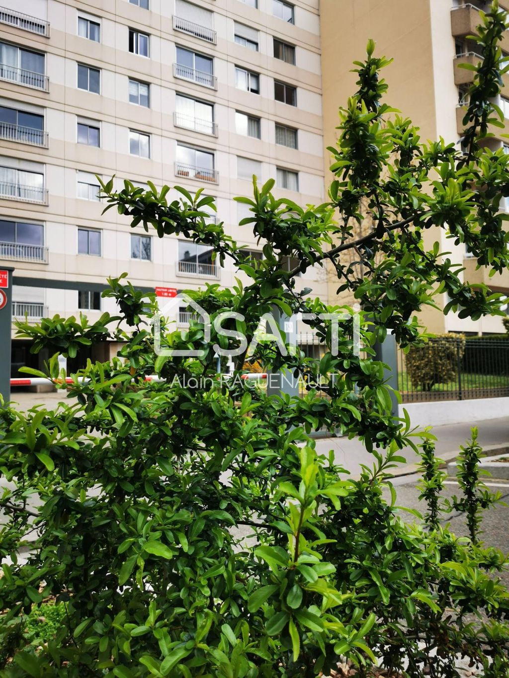 Achat appartement à vendre 6 pièces 105 m² - Lyon 7ème arrondissement