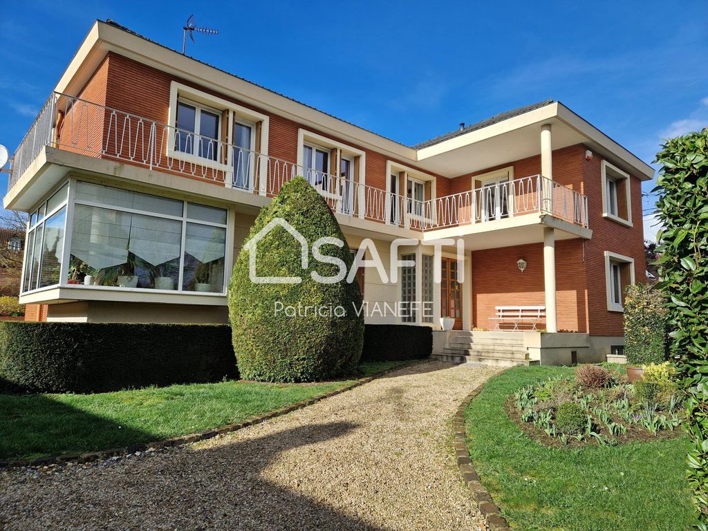 Achat maison à vendre 6 chambres 245 m² - Beauvais