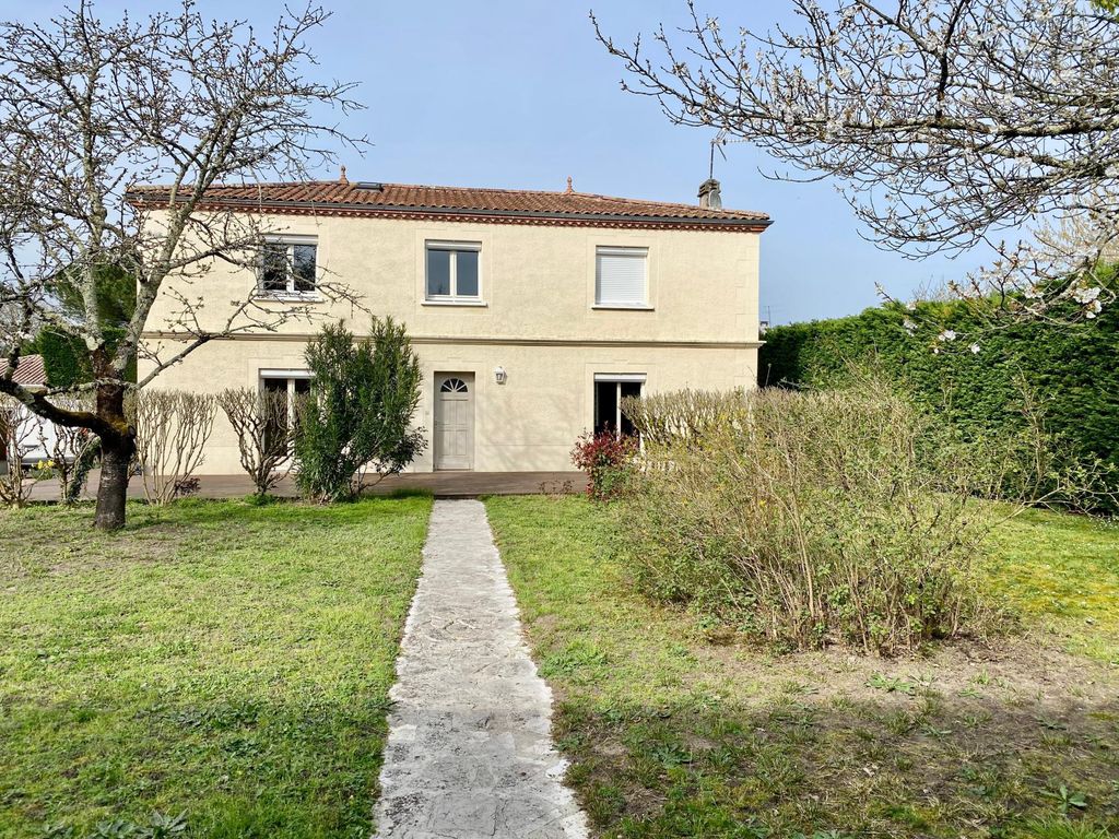 Achat maison à vendre 5 chambres 160 m² - Le Haillan