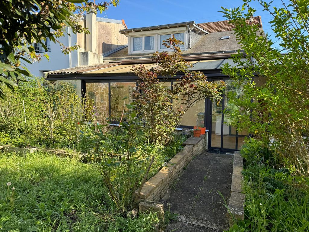 Achat maison à vendre 4 chambres 159 m² - Nantes