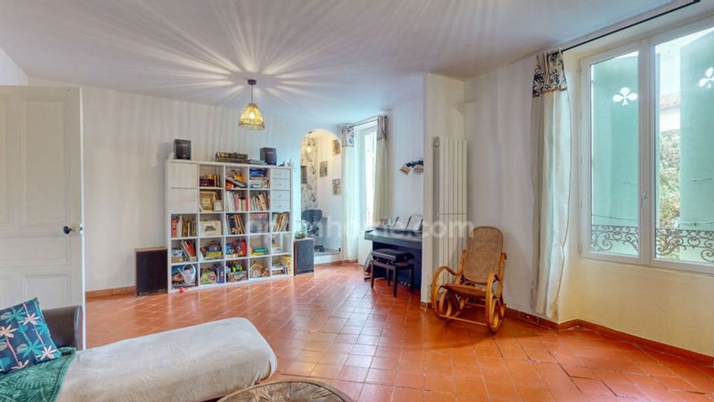 Achat maison à vendre 5 chambres 223 m² - Neffiès