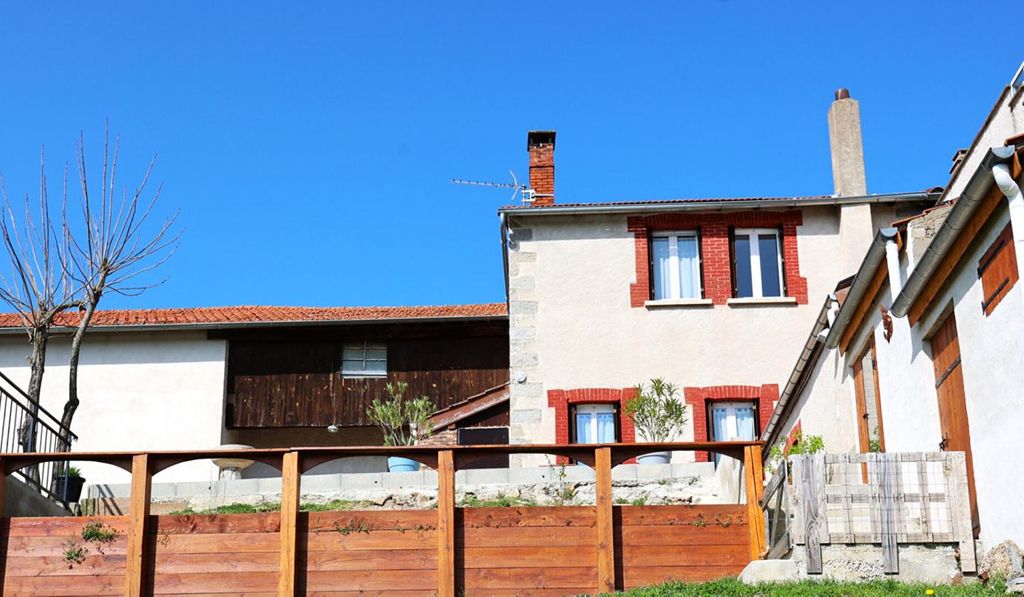 Achat maison à vendre 4 chambres 134 m² - Rozier-en-Donzy