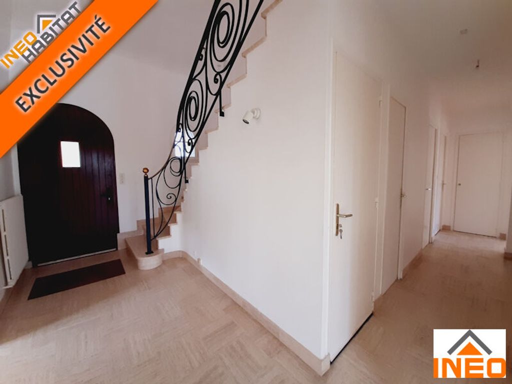 Achat maison à vendre 6 chambres 172 m² - Melesse