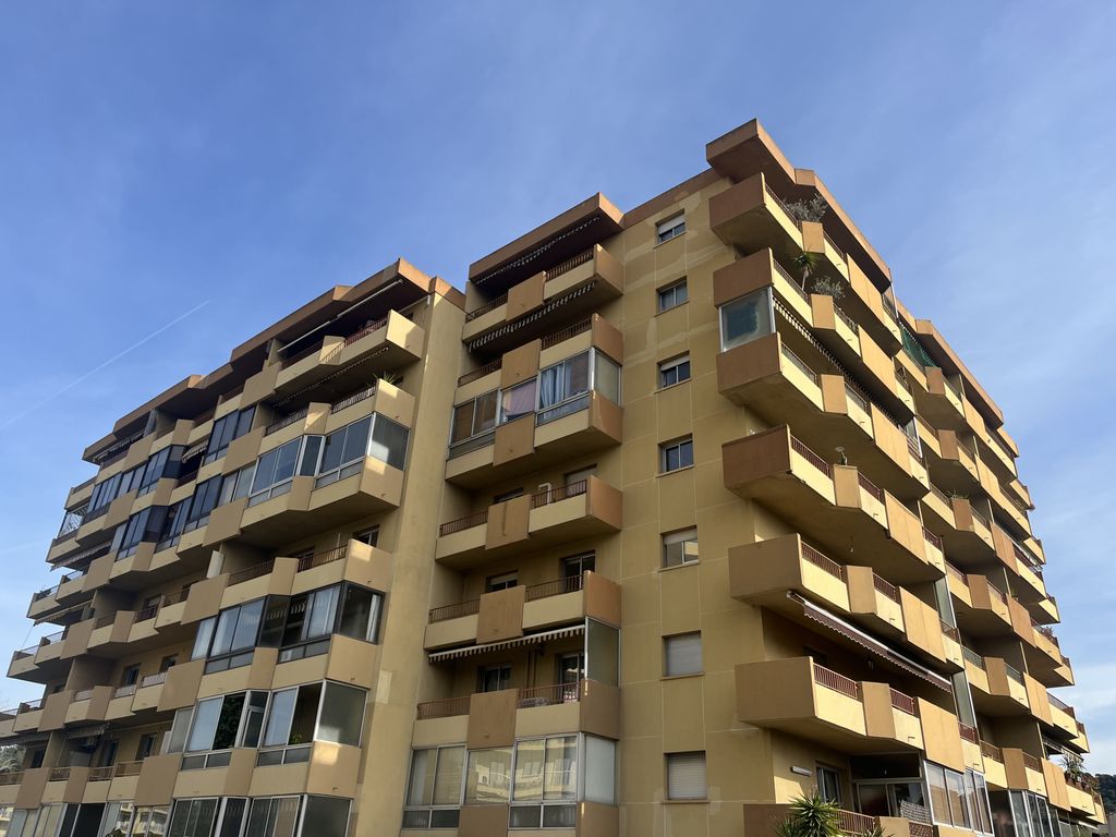 Achat appartement à vendre 3 pièces 77 m² - Ajaccio