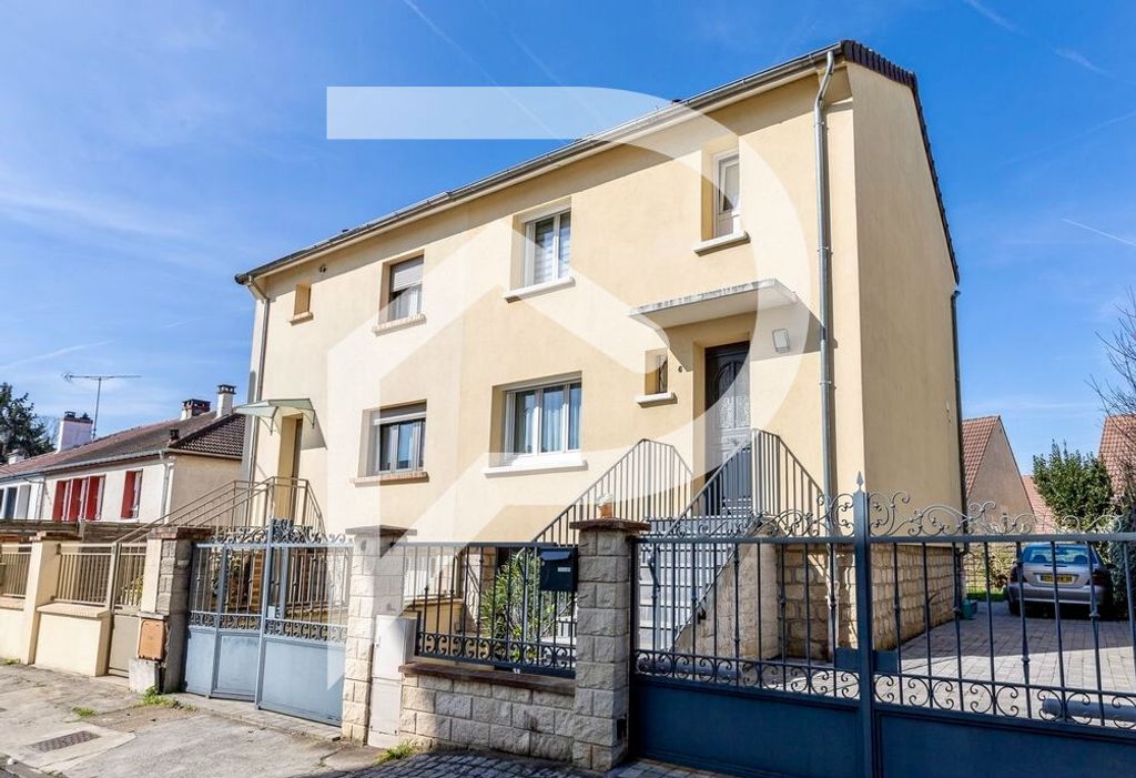 Achat maison à vendre 3 chambres 96 m² - Viry-Châtillon