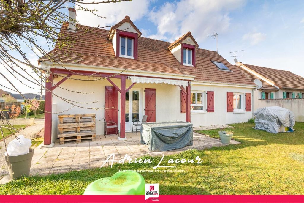 Achat maison à vendre 4 chambres 120 m² - Pruniers-en-Sologne