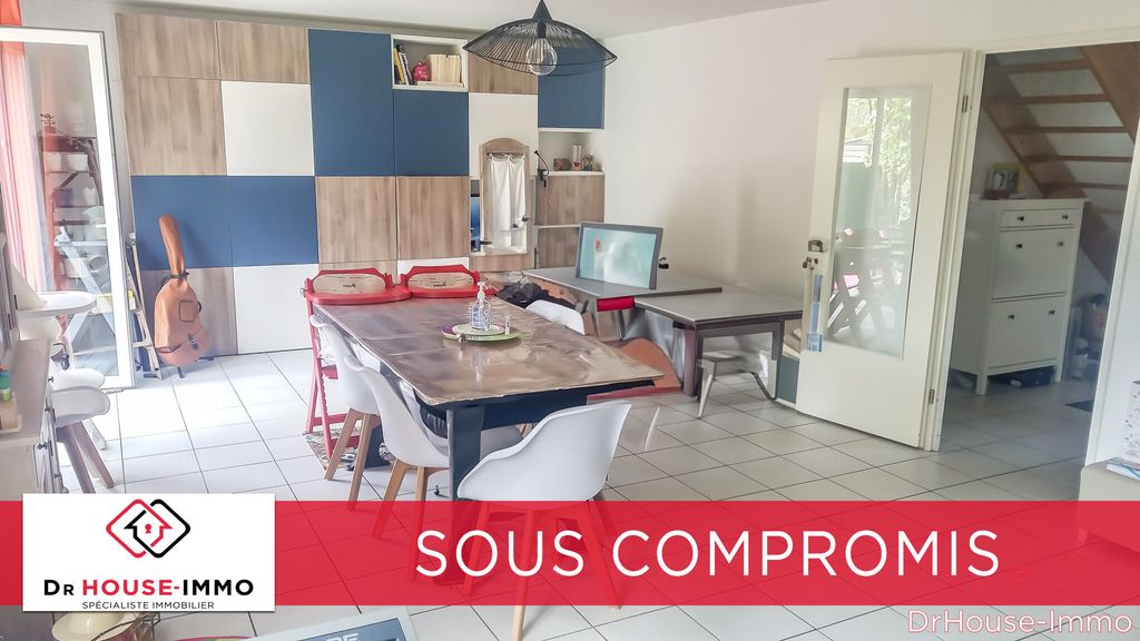 Achat maison à vendre 4 chambres 99 m² - Joué-lès-Tours