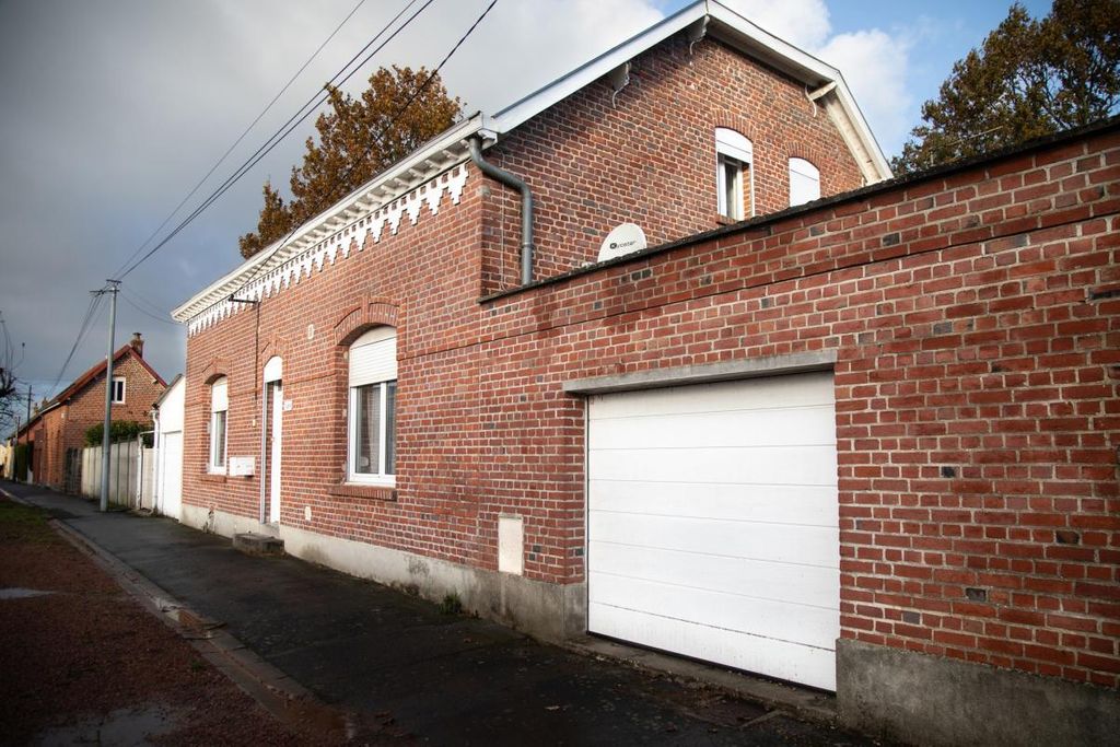 Achat maison à vendre 4 chambres 163 m² - Gouzeaucourt