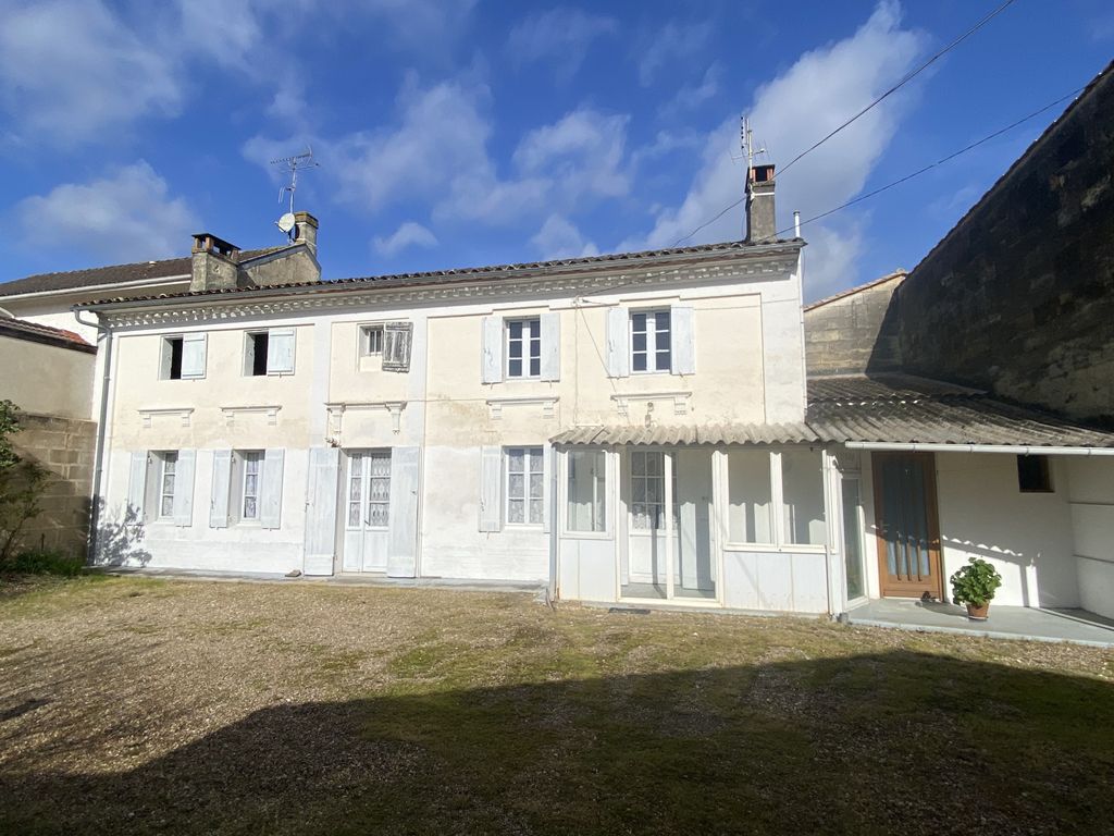 Achat maison à vendre 2 chambres 160 m² - Les Artigues-de-Lussac