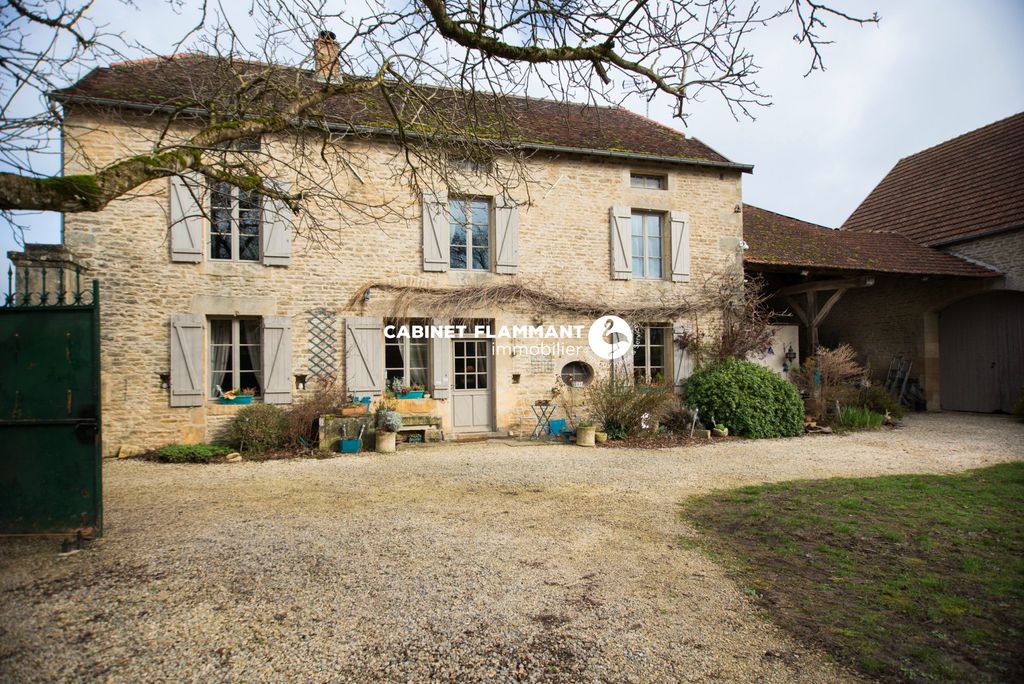 Achat maison à vendre 3 chambres 160 m² - Chaume-lès-Baigneux