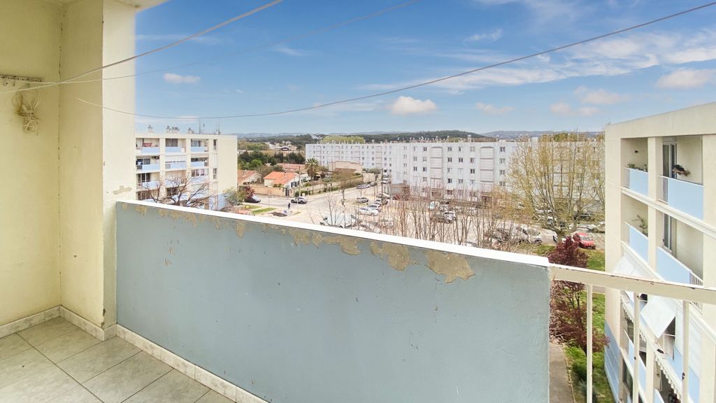 Achat appartement à vendre 5 pièces 90 m² - Marignane